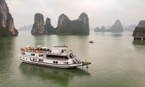 Halong Bay 3 Days/ 2 Nights on Boat (Full Kayak)