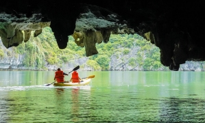 Halong Bay 3 Days/ 2 Nights on Boat (Full Kayak)